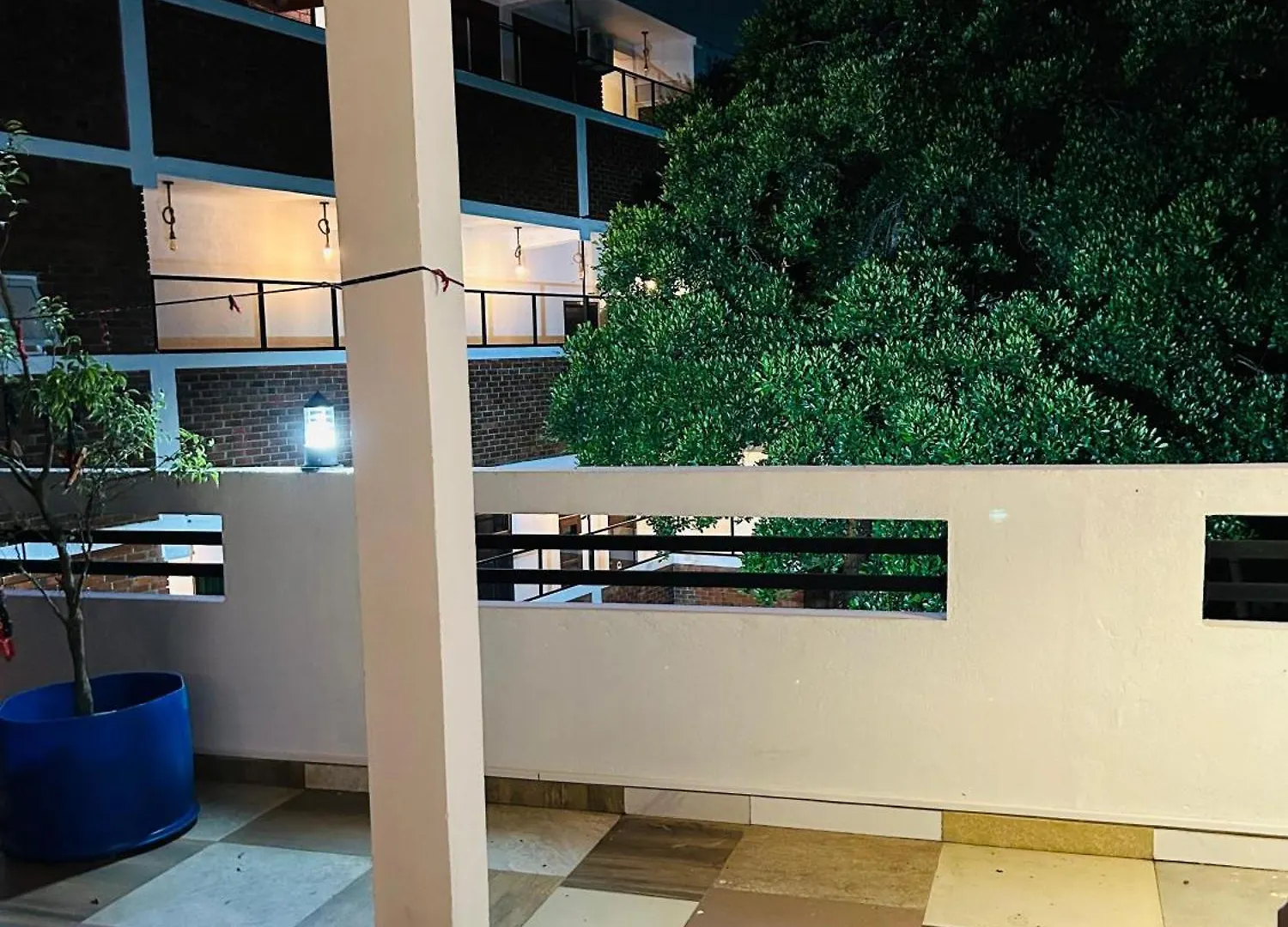 Unic Residence & Hostel نيجومبو